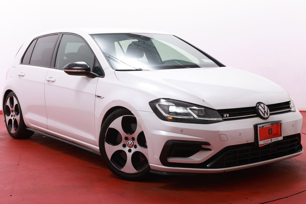 2019 Volkswagen Golf R w/DCC & Navigation 4-door DSG's photo