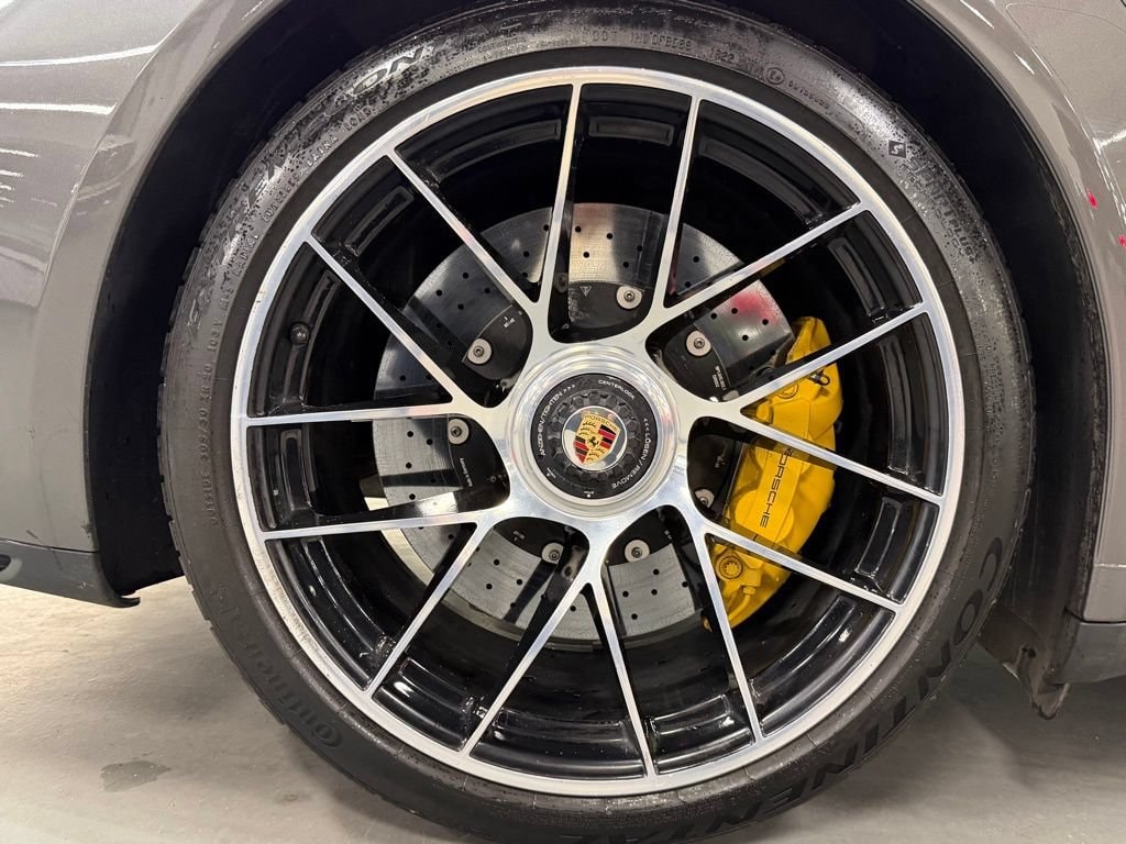 2019 Porsche 911 Turbo S - Photo 20