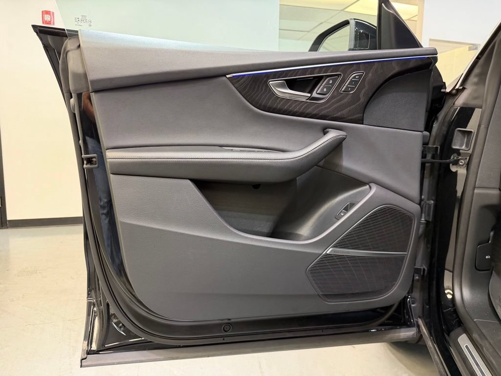 2023 Audi Q8 Premium Plus - Photo 9