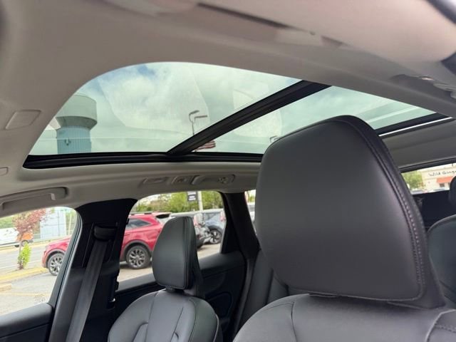 2024 Volvo XC60 Core - Photo 16