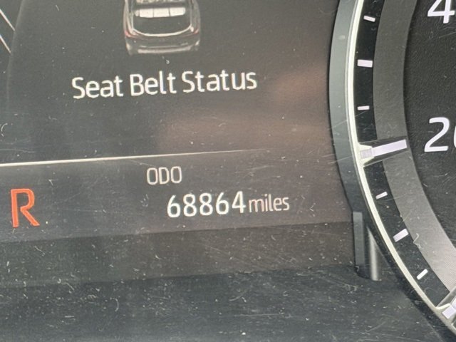 2021 Toyota Highlander XLE photo 3