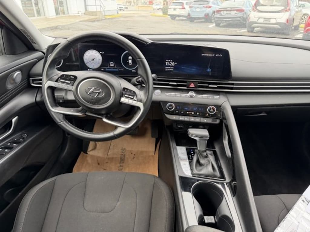 Used 2023 Hyundai Elantra SEL Sedan