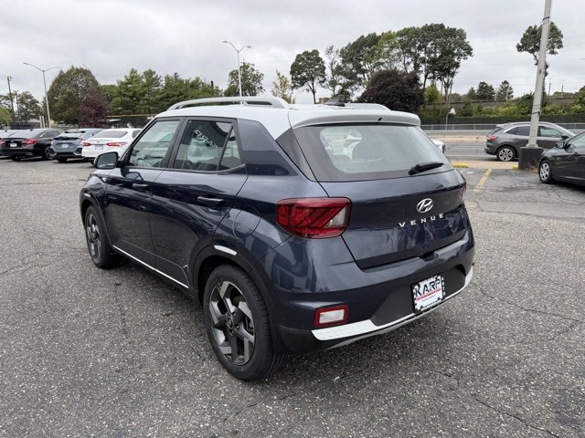 2021 Hyundai Venue SEL Denim photo 3