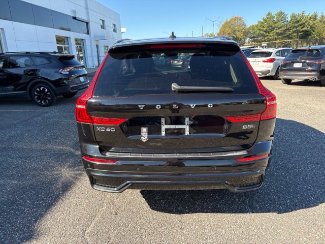 Used 2024 Volvo XC60 B5 Core Dark SUV