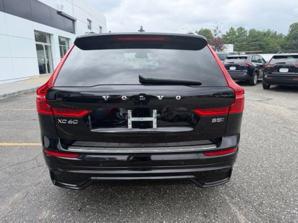 Certified 2024 Volvo XC60 B5 Ultimate Dark SUV