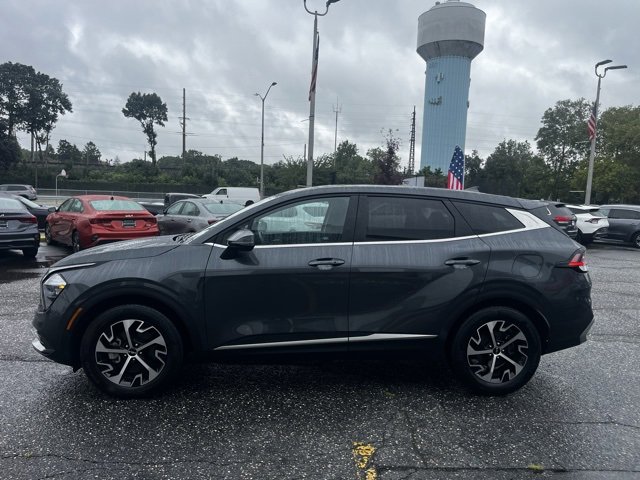 2023 Kia Sportage EX photo 2