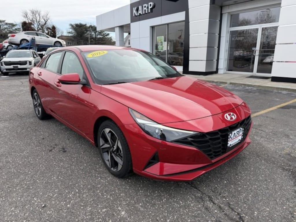 Used 2023 Hyundai Elantra SEL Sedan
