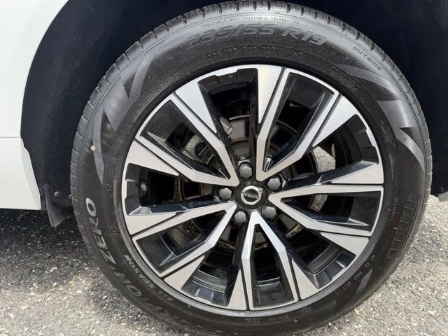 2024 Volvo XC60 Core - Photo 13