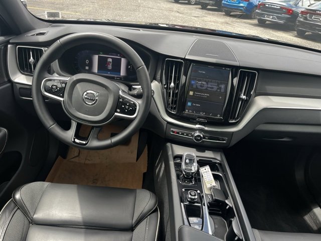 2023 Volvo XC60 Recharge Ultimate photo 2