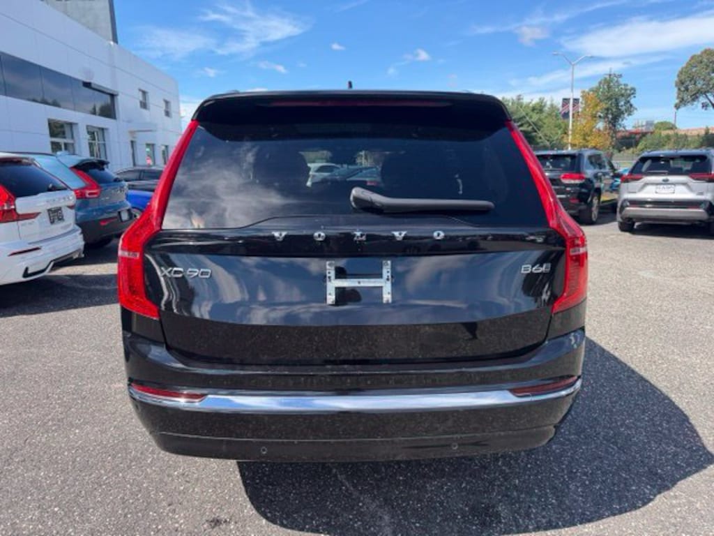 Certified 2023 Volvo XC90 B6 AWD Plus 7-Seater SUV