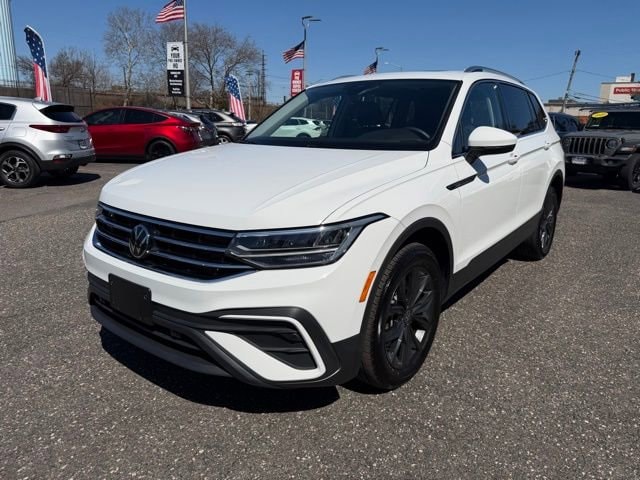 2024 Volkswagen Tiguan SE