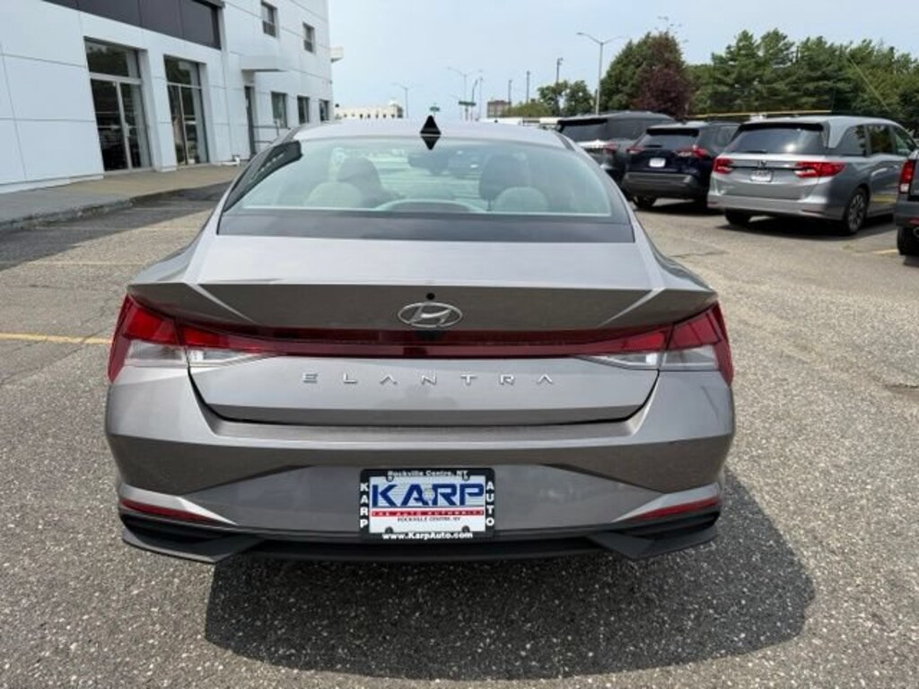 Used 2023 Hyundai Elantra SEL Sedan