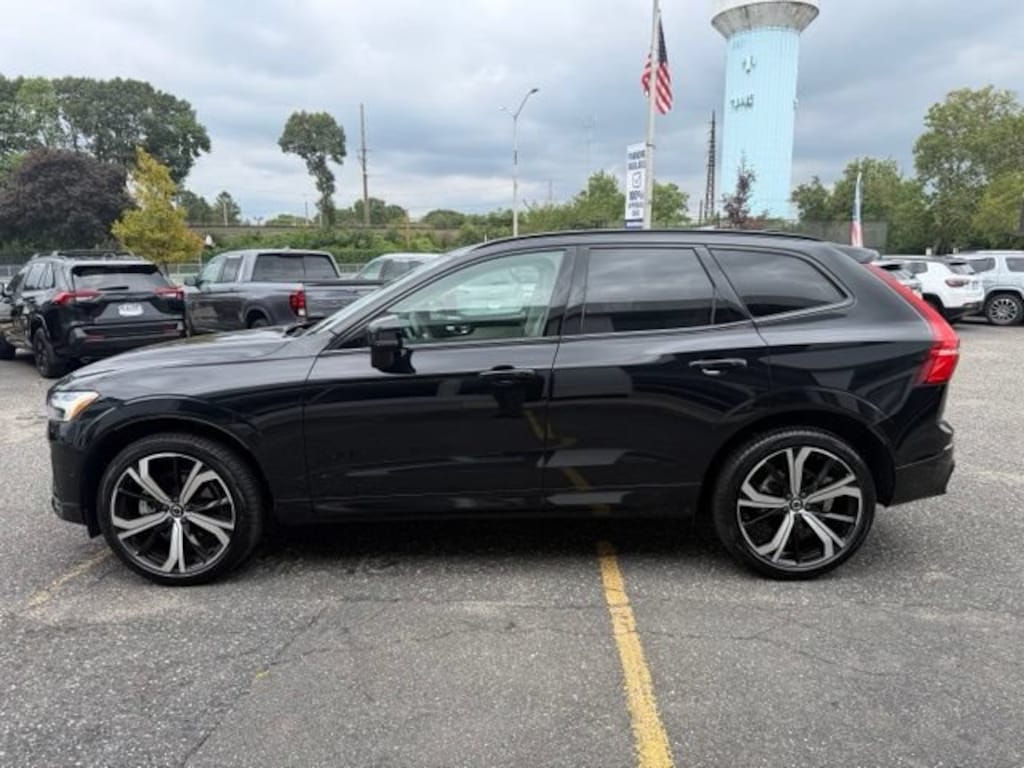 Certified 2024 Volvo XC60 B5 Ultimate Dark SUV