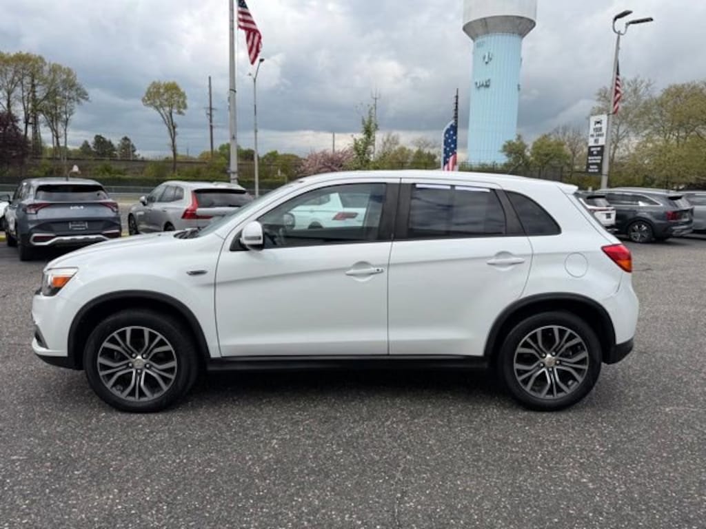 Used 2016 Mitsubishi Outlander Sport 2.4 ES SUV