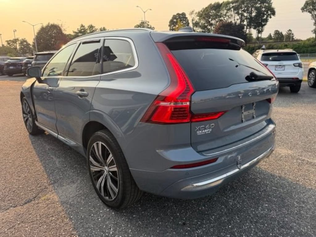 Certified 2022 Volvo XC60 B5 AWD Inscription SUV