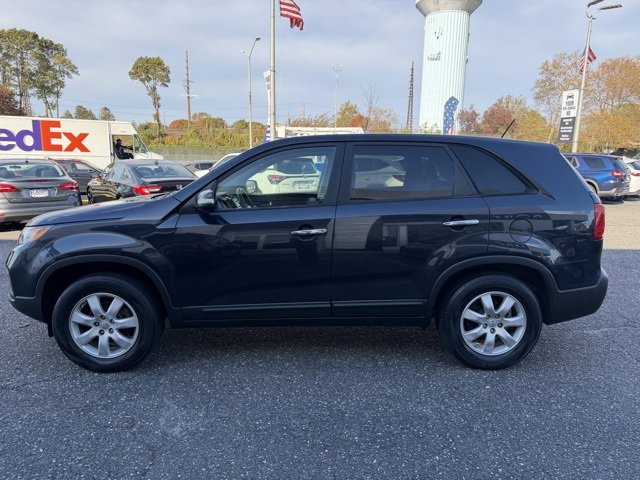 2013 Kia Sorento LX photo 2