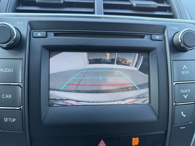 2016 Toyota Camry XLE photo 4