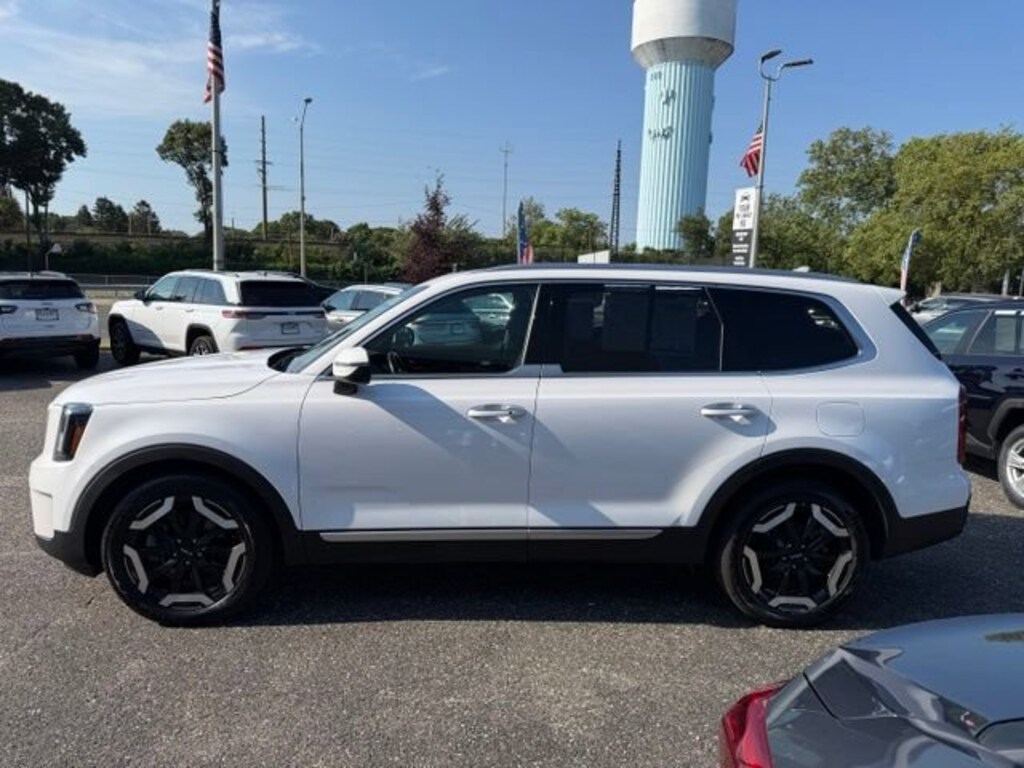 Used 2023 Kia Telluride S SUV