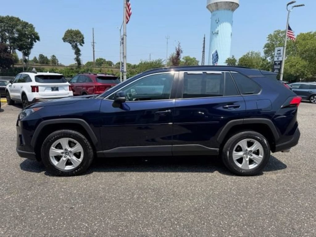 Used 2020 Toyota RAV4 XLE SUV
