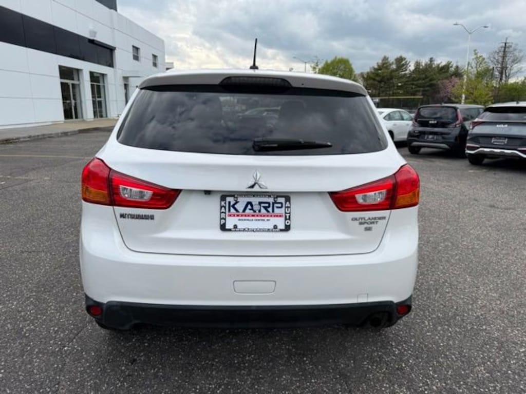 Used 2016 Mitsubishi Outlander Sport 2.4 ES SUV