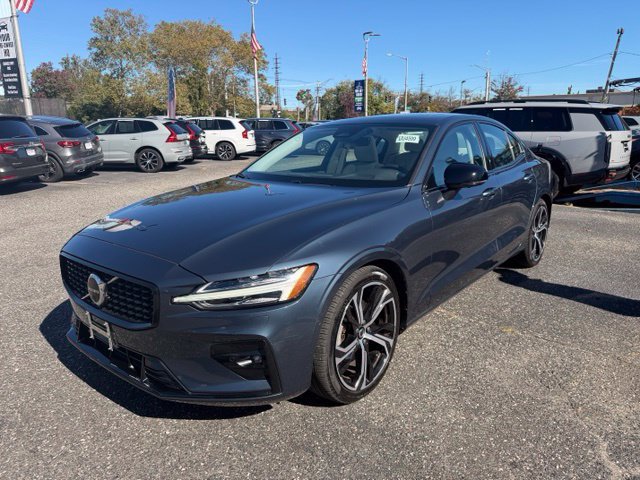 2024 Volvo S60 Plus