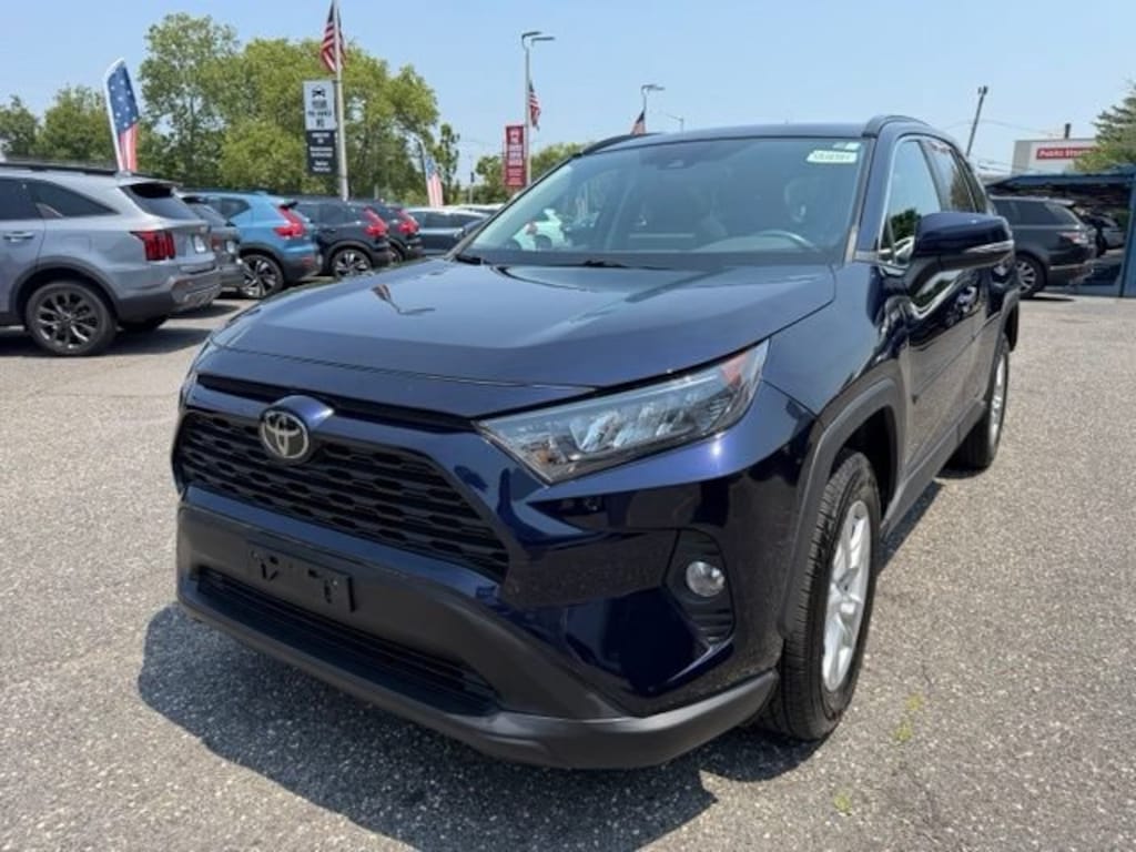 Used 2020 Toyota RAV4 XLE SUV
