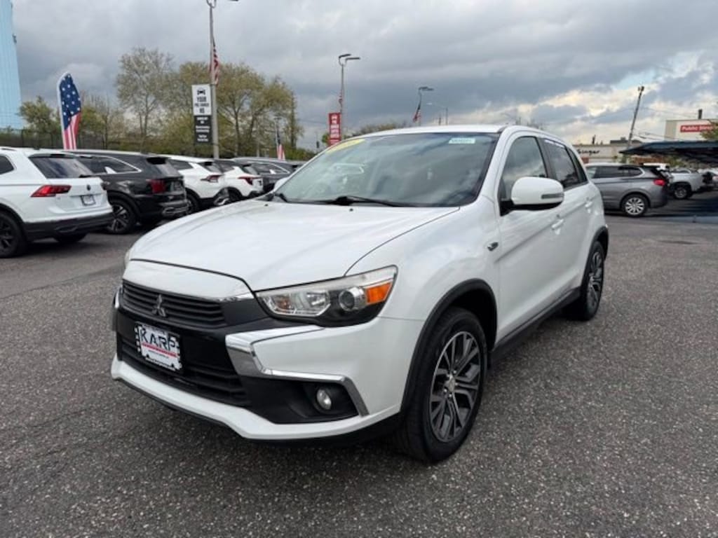 Used 2016 Mitsubishi Outlander Sport 2.4 ES SUV