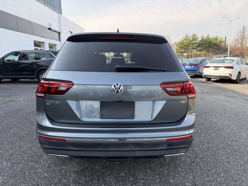 Used 2018 Volkswagen Tiguan 2.0T SEL SUV