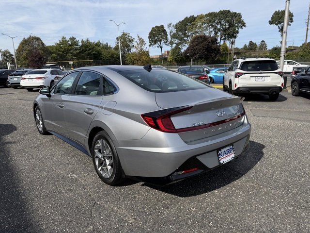 2020 Hyundai Sonata Convenience SEL Premium photo 3