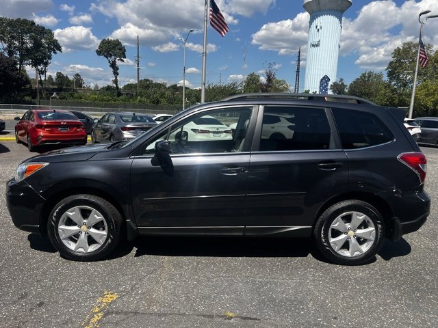 2015 Subaru Forester 2.5i Limited photo 2
