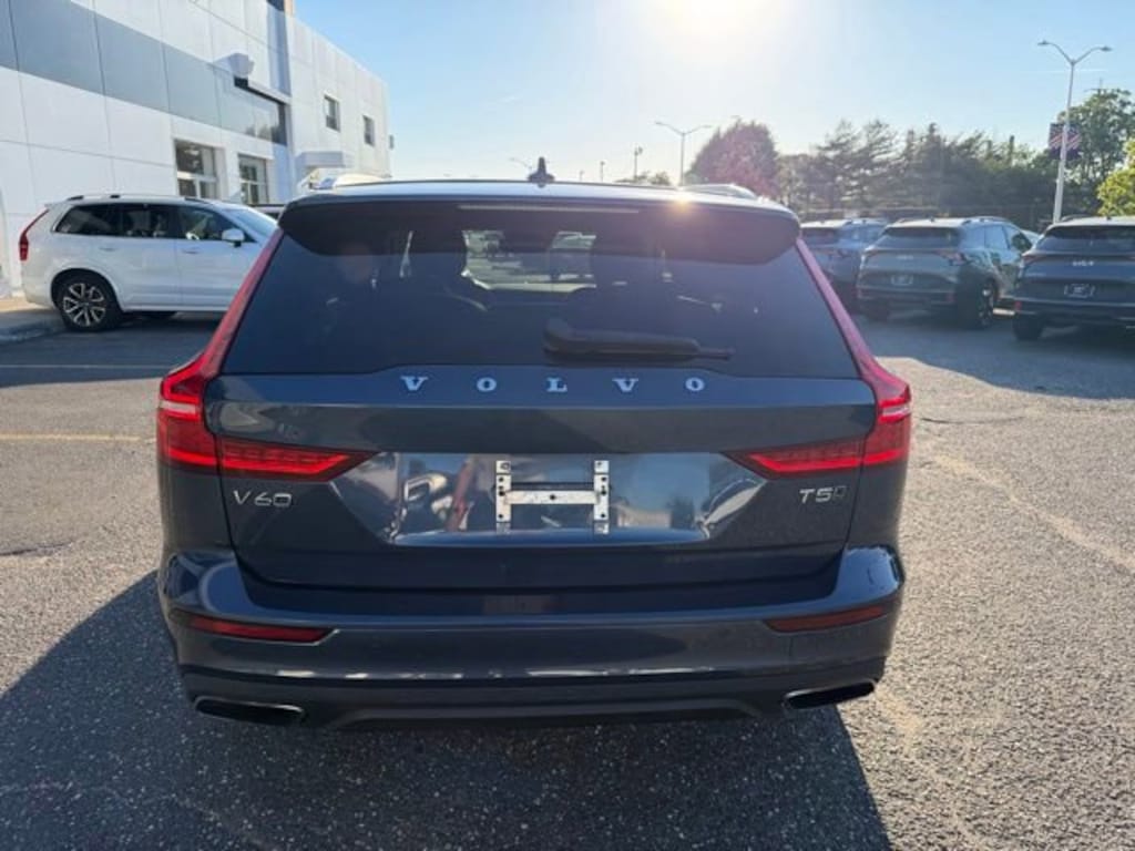 Used 2022 Volvo V60 Cross Country T5 AWD Wagon