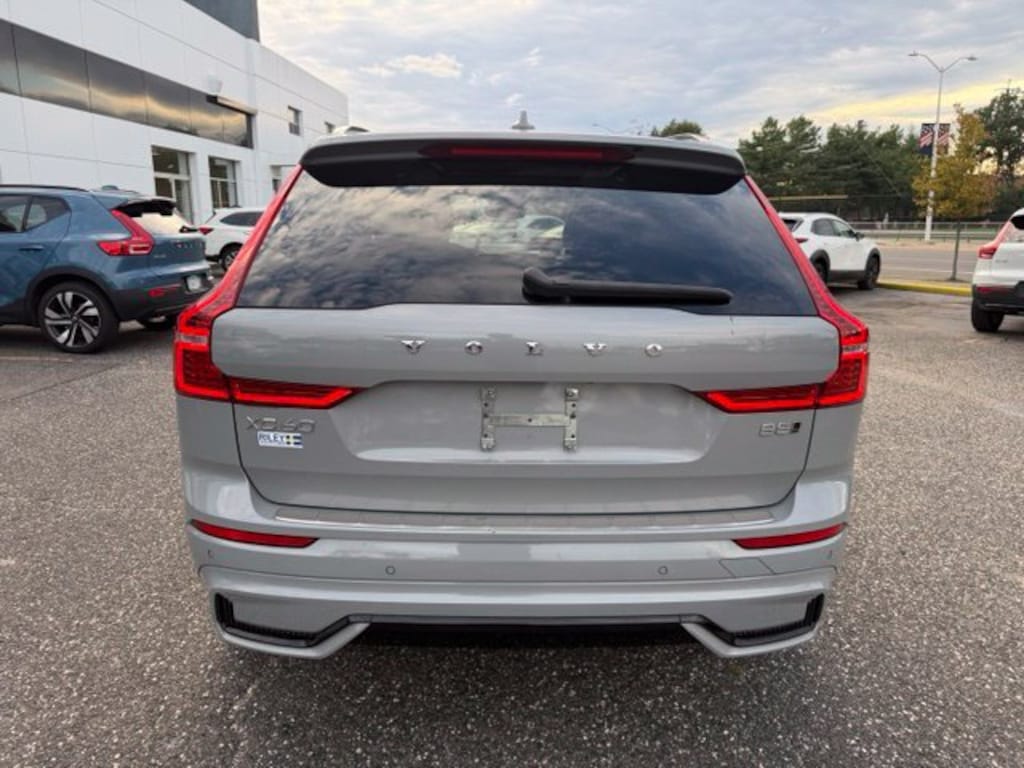 Used 2024 Volvo XC60 B5 Core Dark SUV