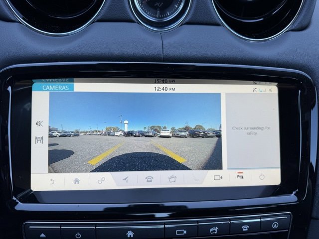 2018 Jaguar XJ R-Sport photo 3