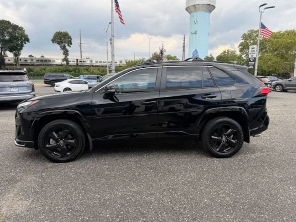 Used 2024 Toyota RAV4 Prime SE SUV