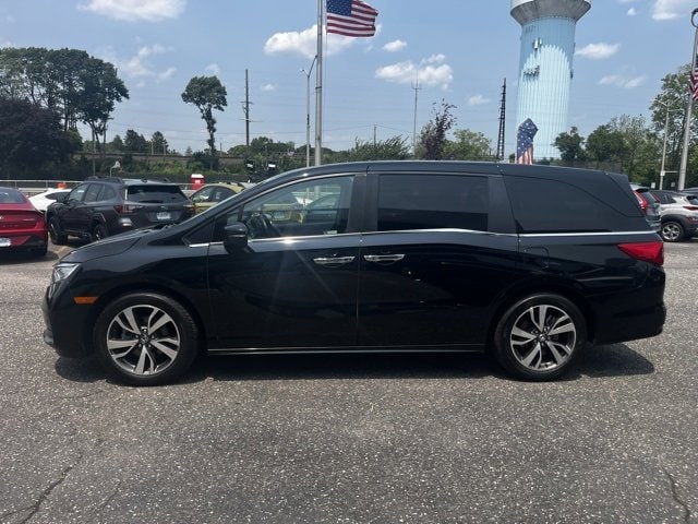 Used 2022 Honda Odyssey Touring with VIN 5FNRL6H81NB026448 for sale in Rockville Centre, NY