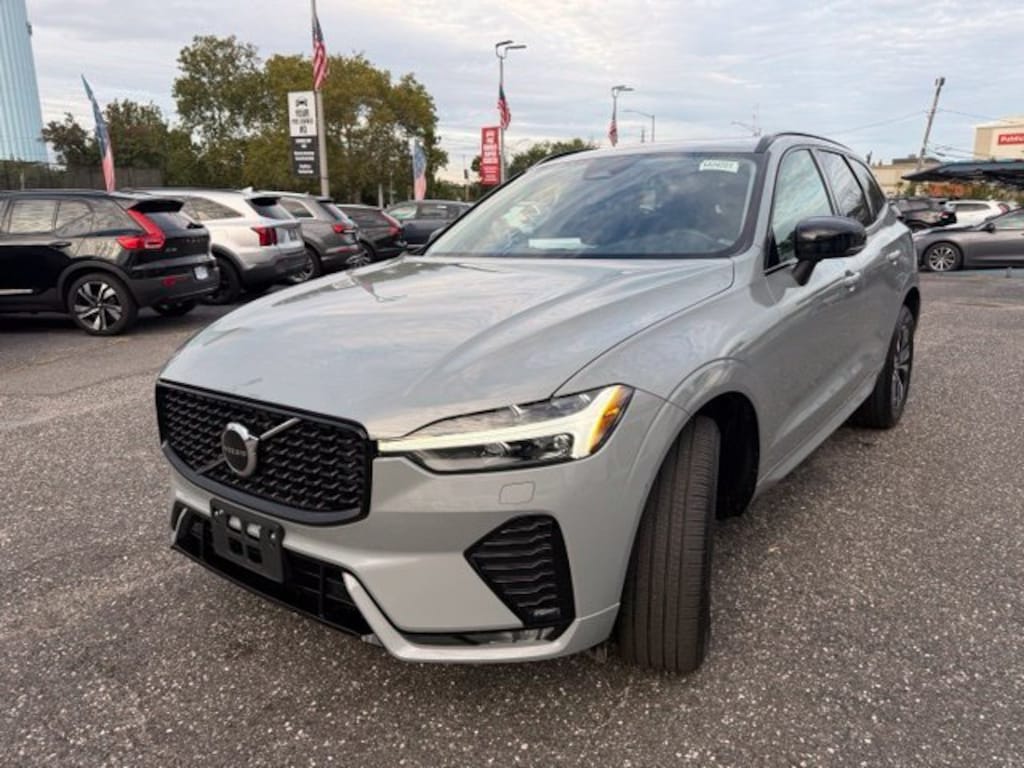 Used 2024 Volvo XC60 B5 Core Dark SUV