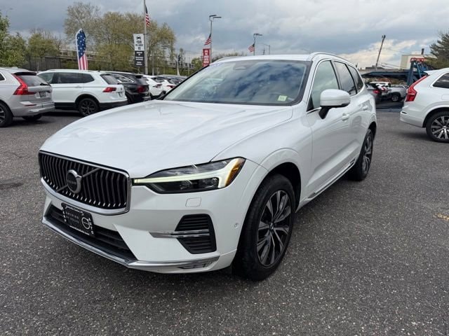2023 Volvo XC60 SUV 