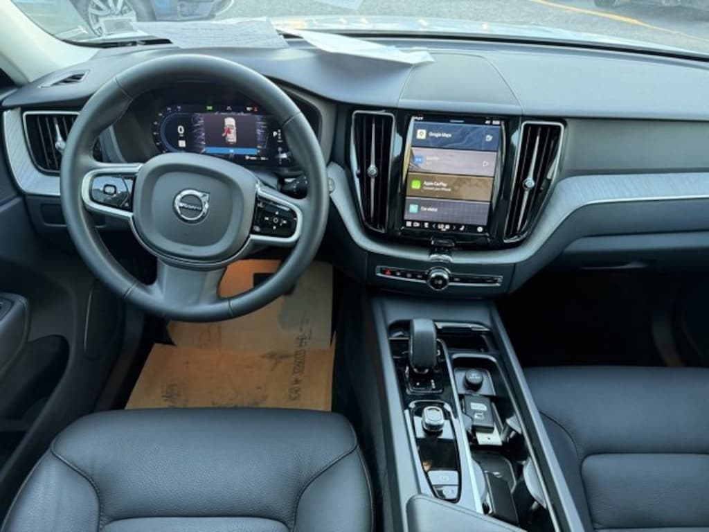 Used 2025 Volvo XC60 B5 Plus SUV