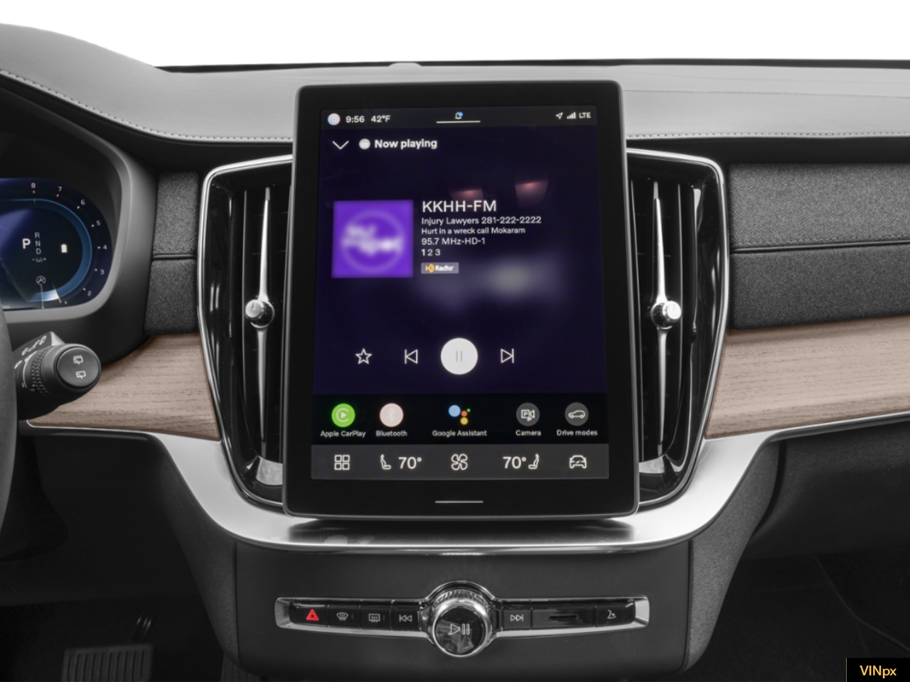 2026 Volvo XC90 Plus - Photo 8