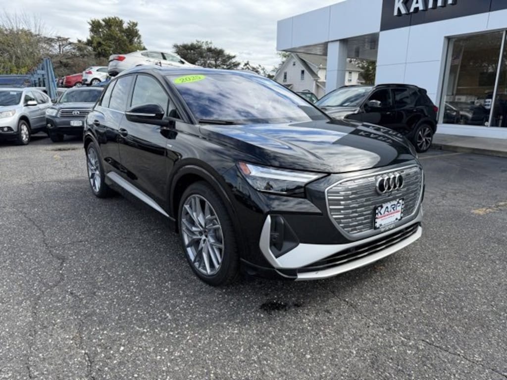 Used 2025 Audi Q4 e-tron 55 Premium SUV
