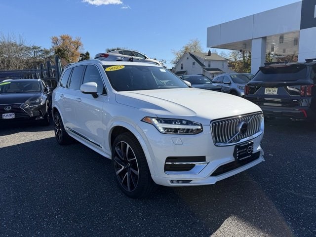 2023 Volvo XC90 SUV 