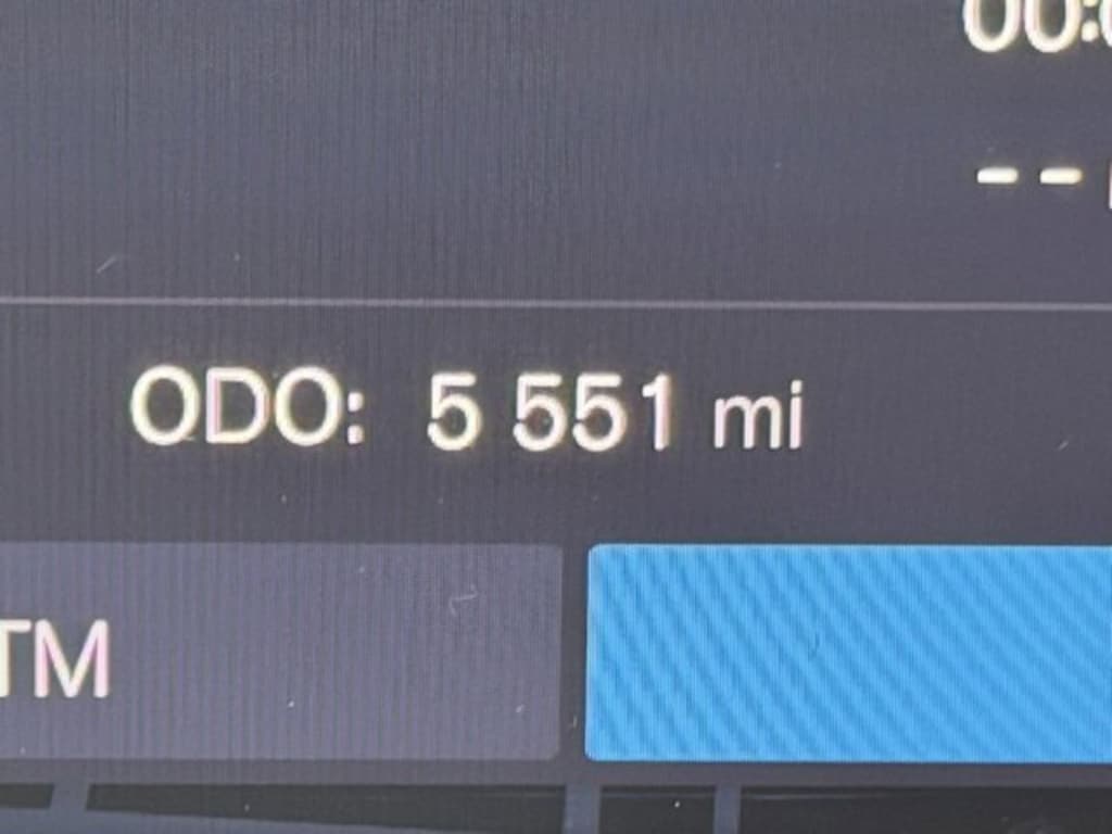 Certified 2025 Volvo XC40 B5 Ultra Dark Theme SUV