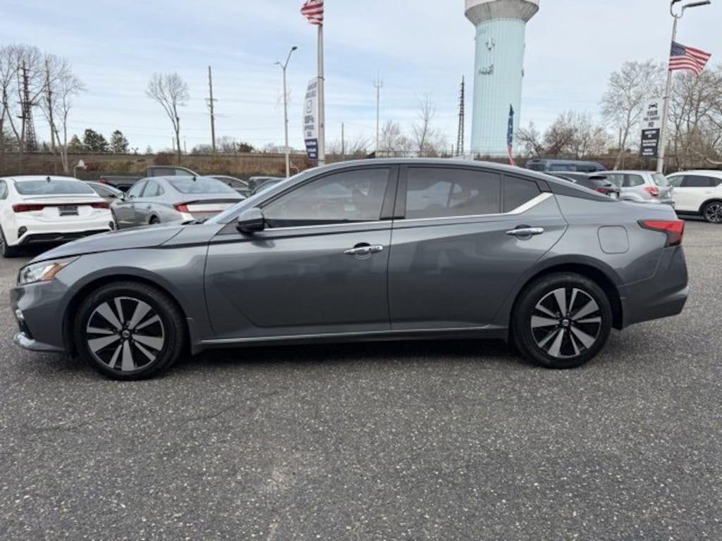 Used 2020 Nissan Altima 2.5 SV