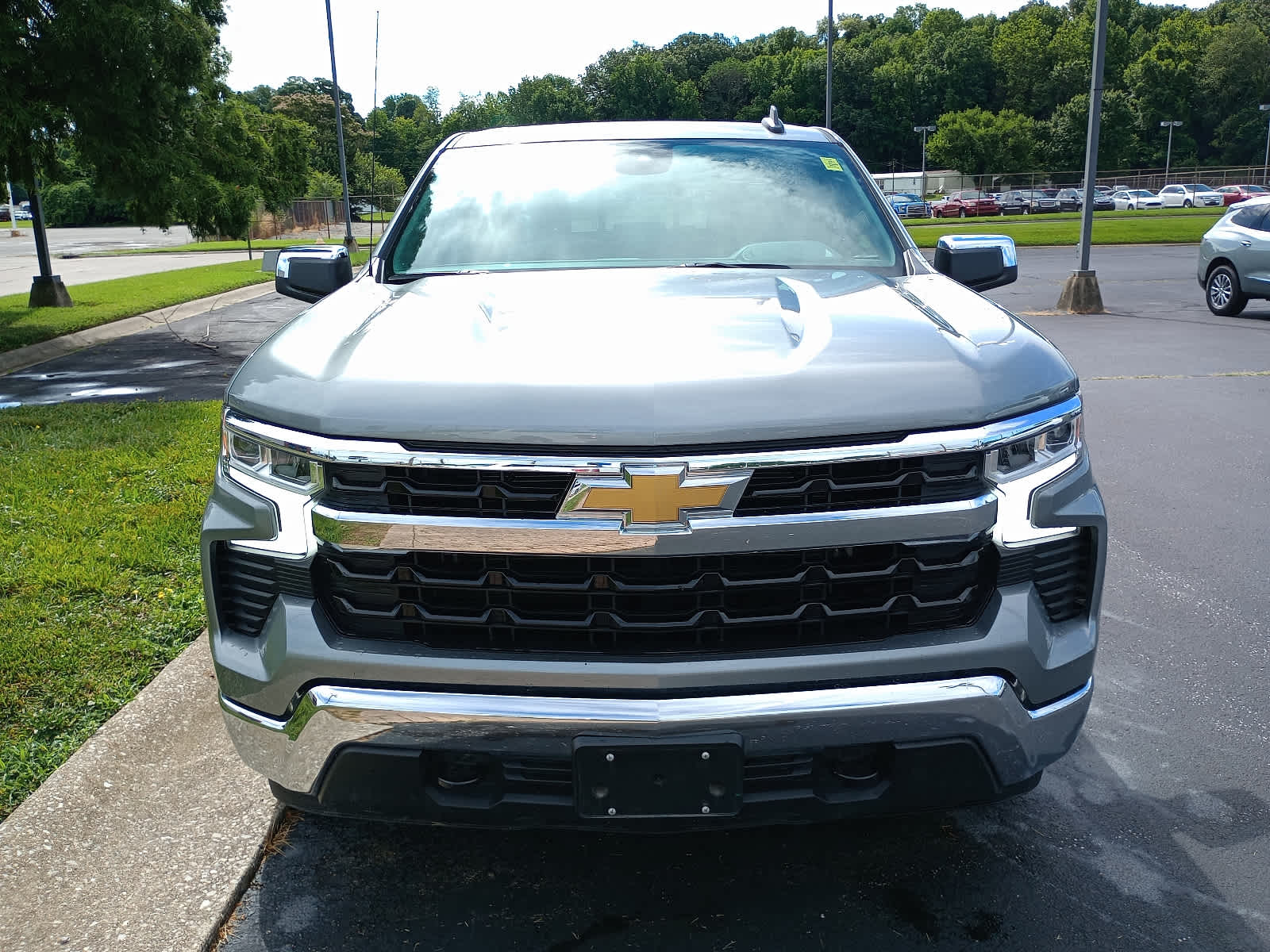 Used 2024 Chevrolet Silverado 1500 LT with VIN 1GCUDDED8RZ104379 for sale in Henderson, KY