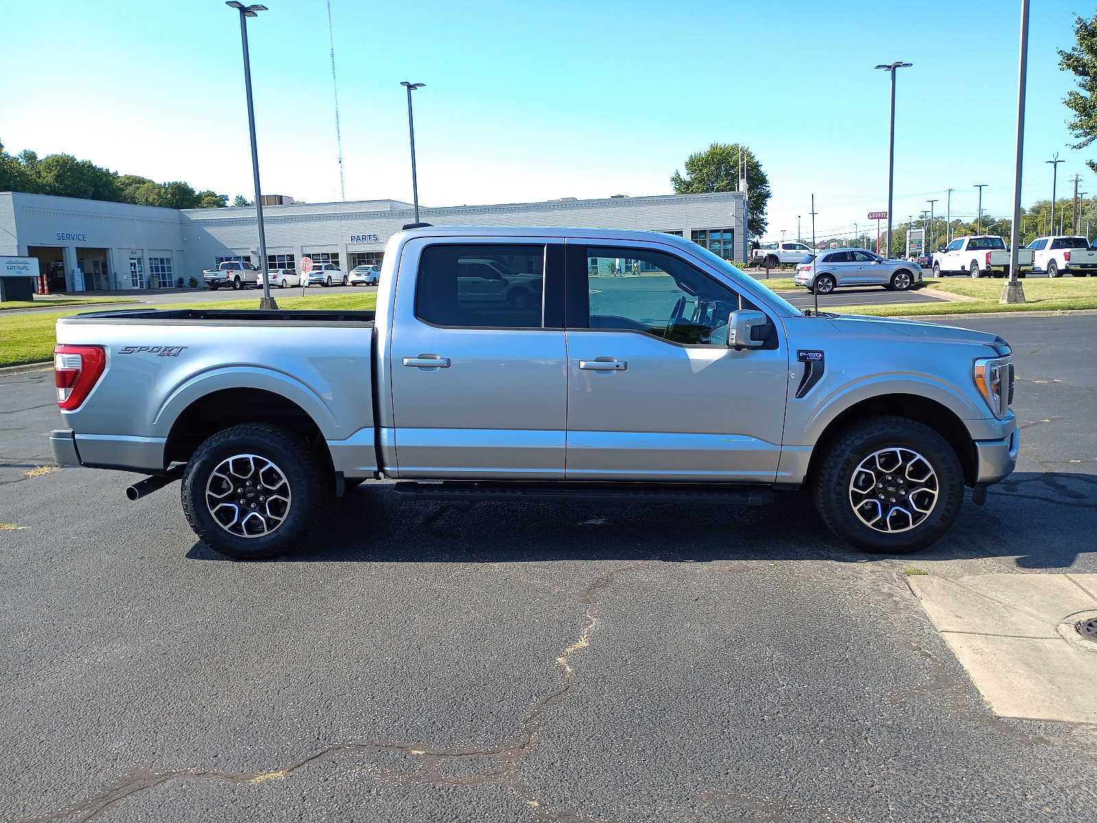 Used 2022 Ford F-150 Lariat with VIN 1FTFW1E8XNFA25814 for sale in Henderson, KY