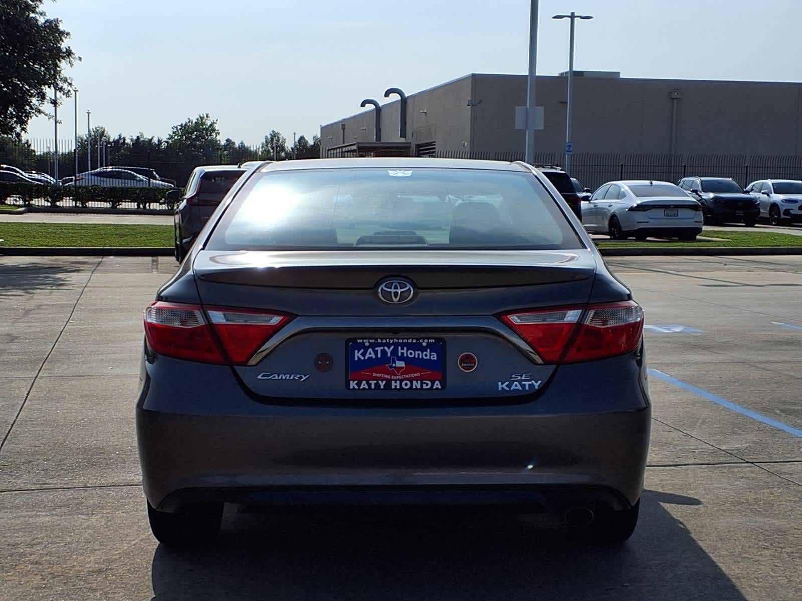 Thumbnail: 2017 Toyota Camry - 6