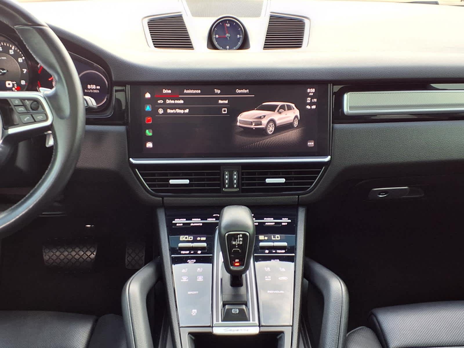 Thumbnail: 2022 Porsche Cayenne - 13