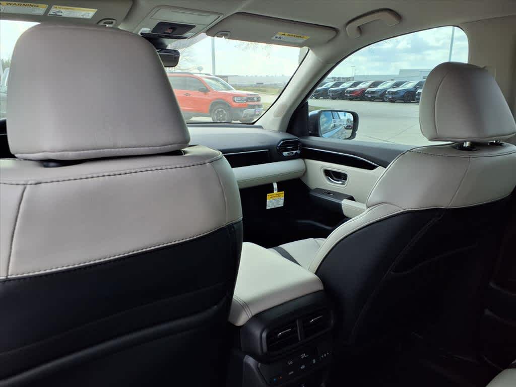 Thumbnail: 2026 Honda Pilot - 12