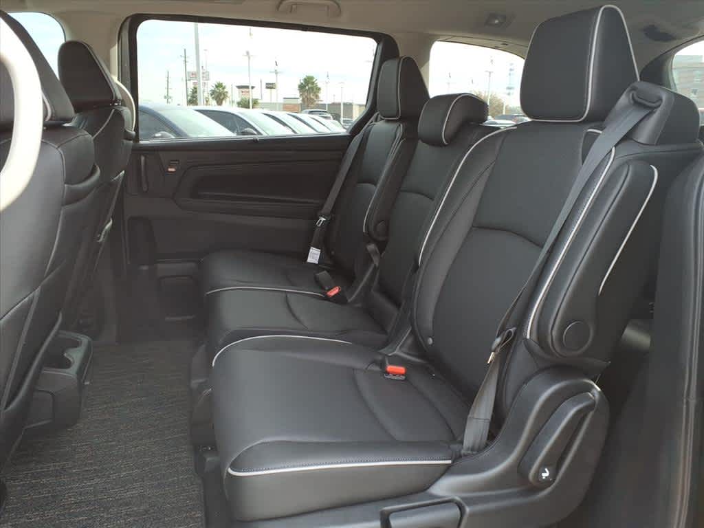 Thumbnail: 2026 Honda Odyssey - 13