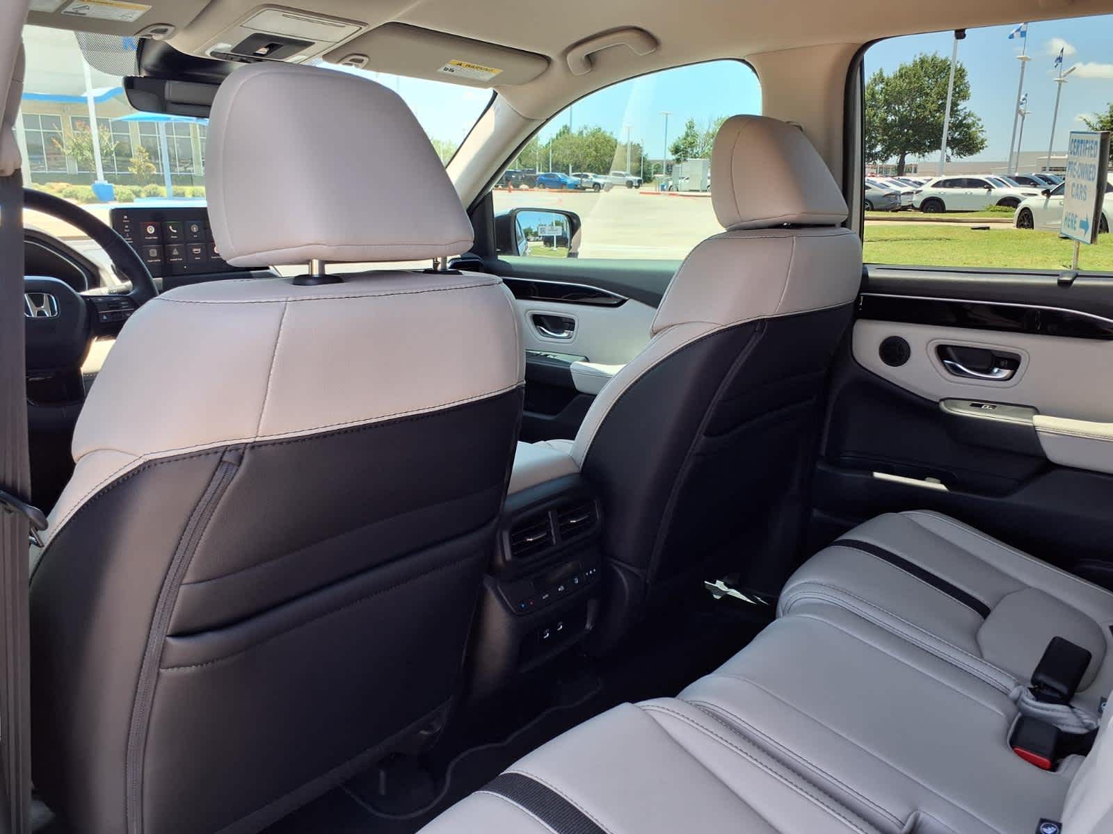 Thumbnail: 2026 Honda Pilot - 11
